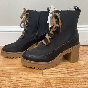 Universal Thread , black, never worn, memory foam boots.
